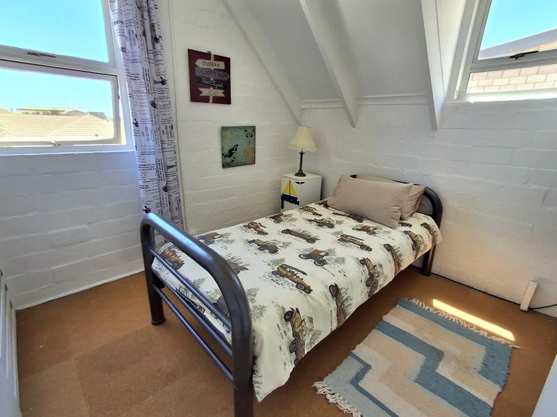 5 Bedroom Property for Sale in Britannia Bay Western Cape